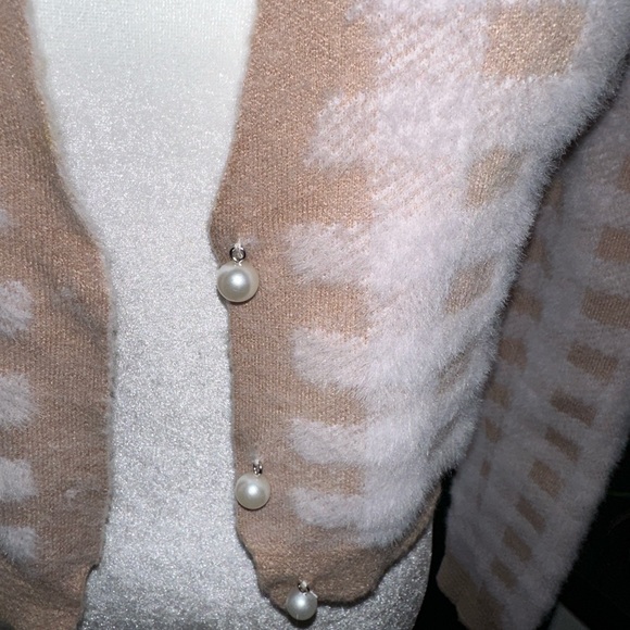 Haute Monde Checkered Cardigan - Picture 7 of 14